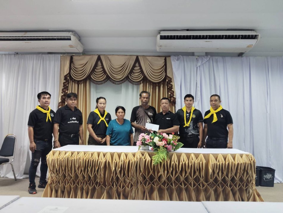 มอบเงินช่วยเหลือผู้ประสบภัยเพื่อบรรเทาความเดือดร้อนให้แก่ประชาชน ผู้ประสบภัยพิบัติกรณีฉุกเฉิน ในพื้นที่ตำบลทุ่ม 